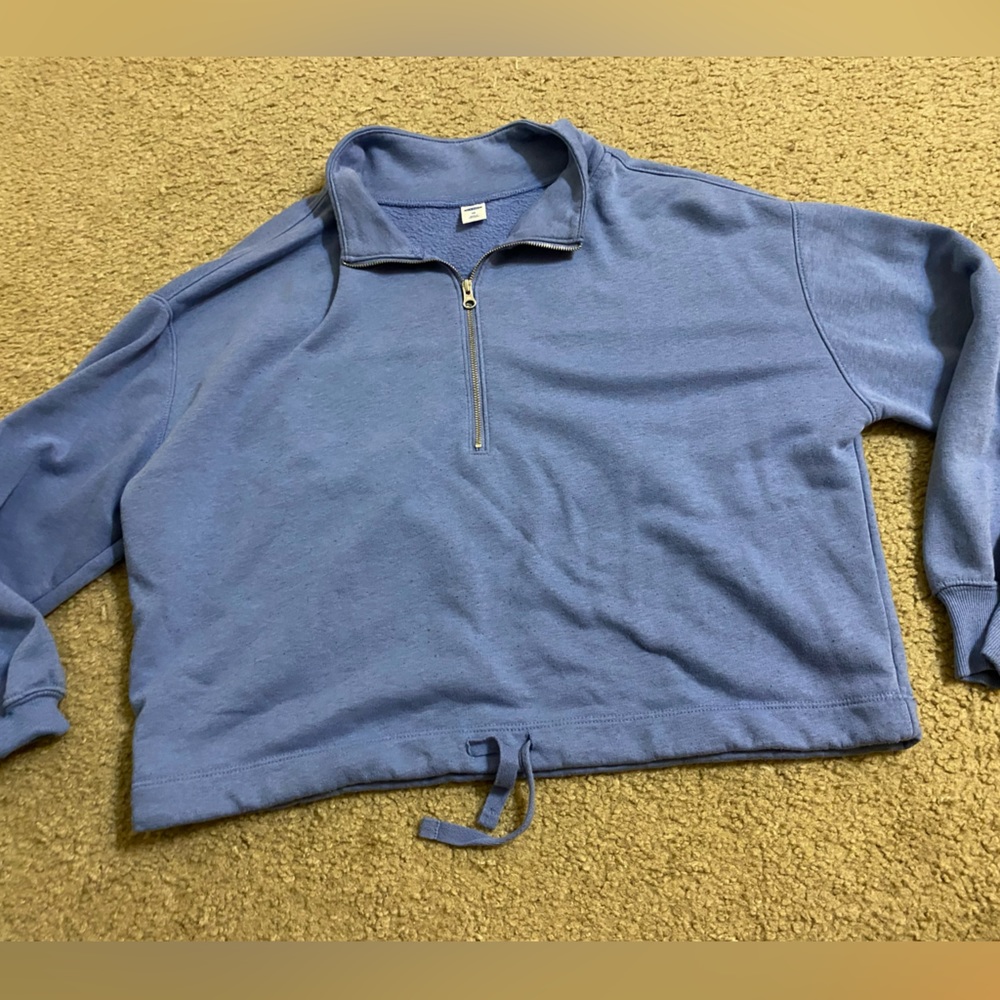 Old navy sweatshirt